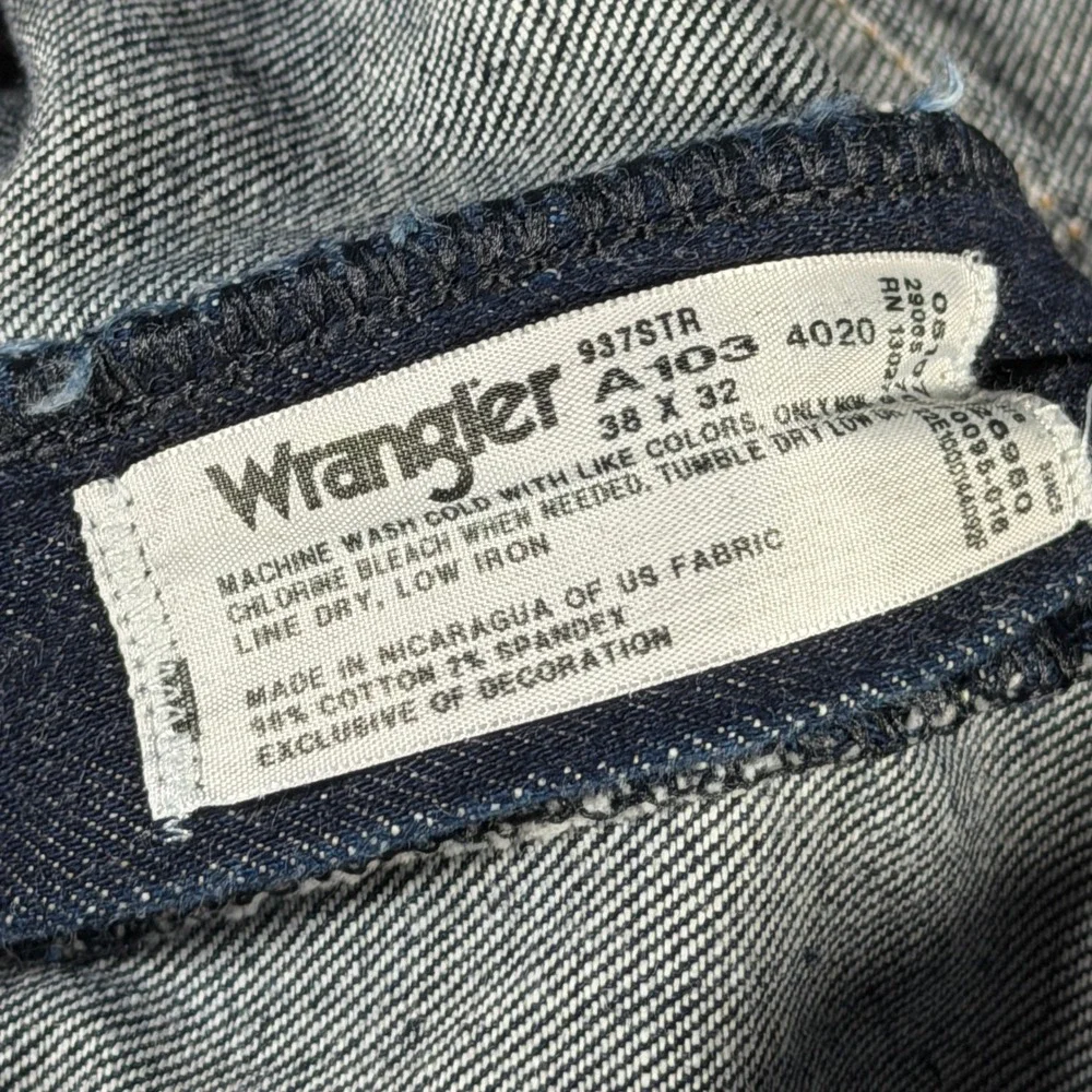 Wrangler 937STR Cowboy Cut Slim Fit Jeans Mens 38x32 Dark Wash‎ Straight Indigo